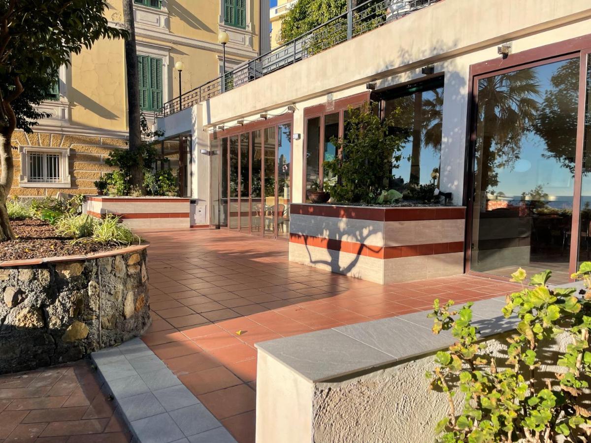 Hotel Miramare إمبيريا المظهر الخارجي الصورة