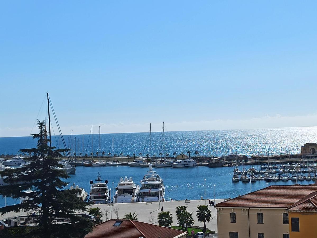 Hotel Miramare إمبيريا المظهر الخارجي الصورة