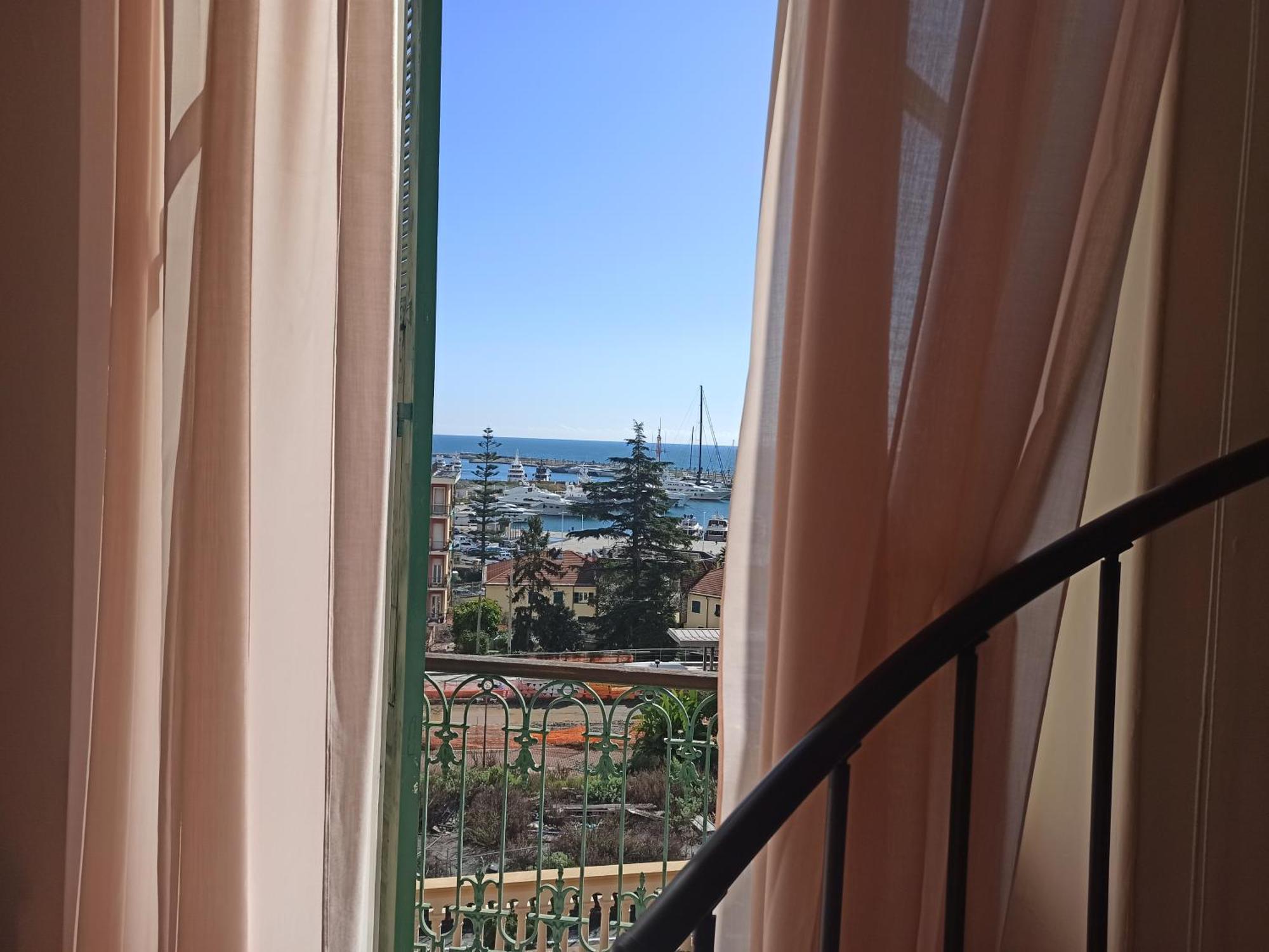 Hotel Miramare إمبيريا الغرفة الصورة