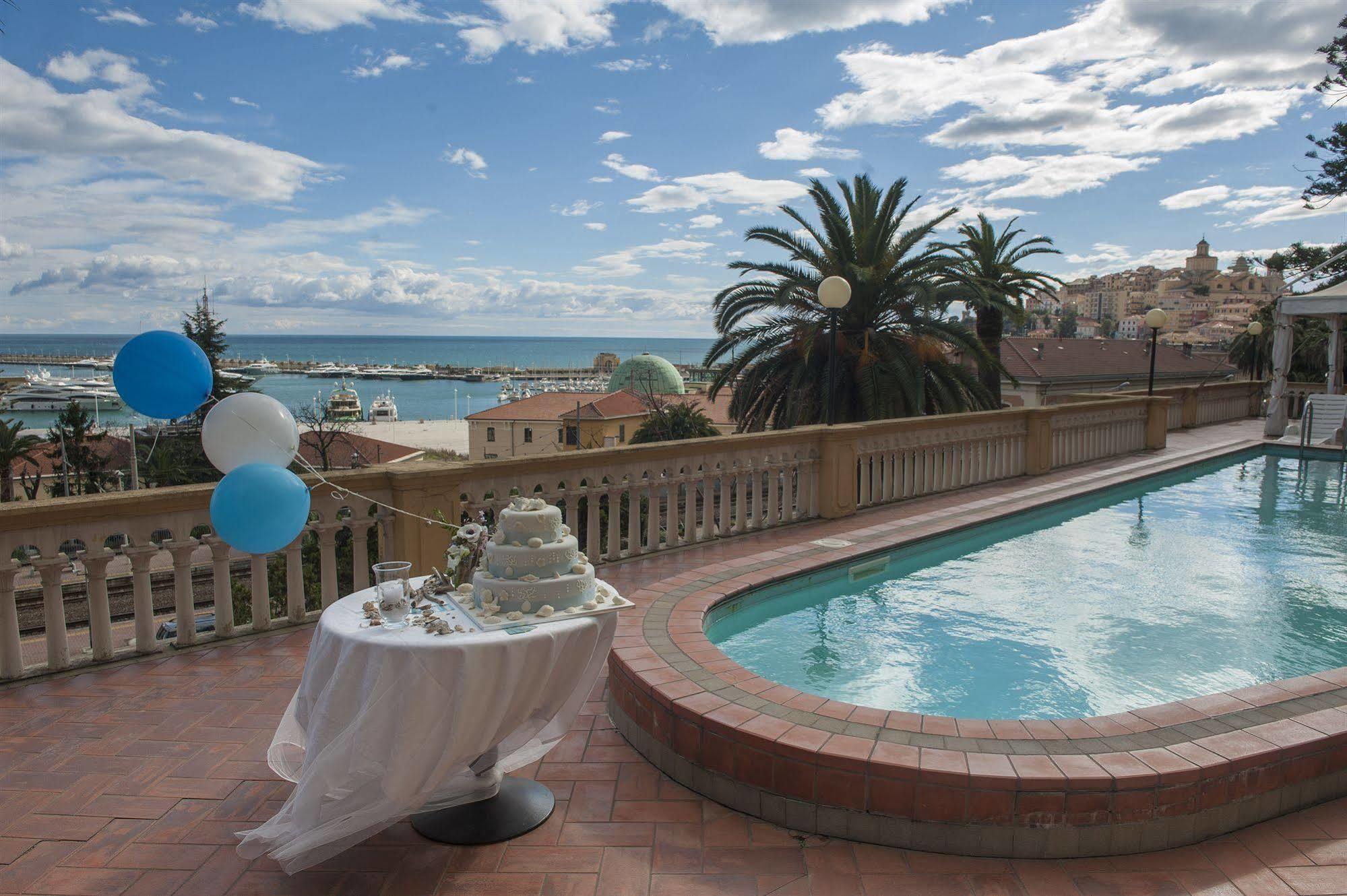 Hotel Miramare إمبيريا المظهر الخارجي الصورة